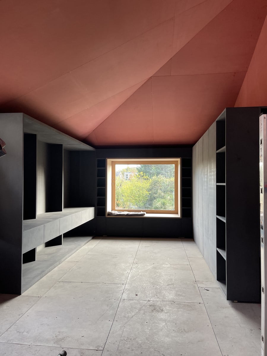Ceiling in Red Valchromat