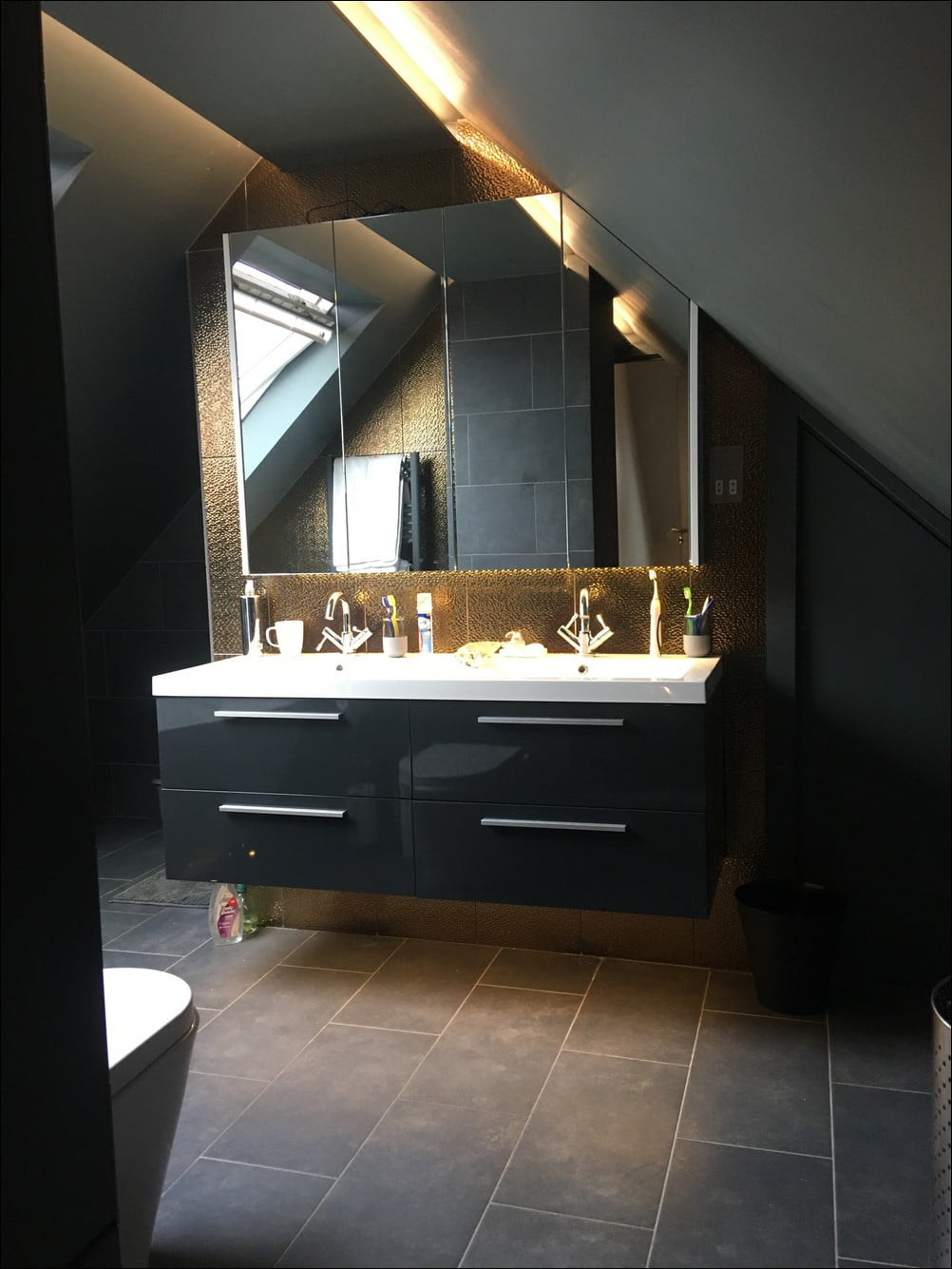 Fitted bathroom in the loft